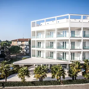 Oceanomare Hotel