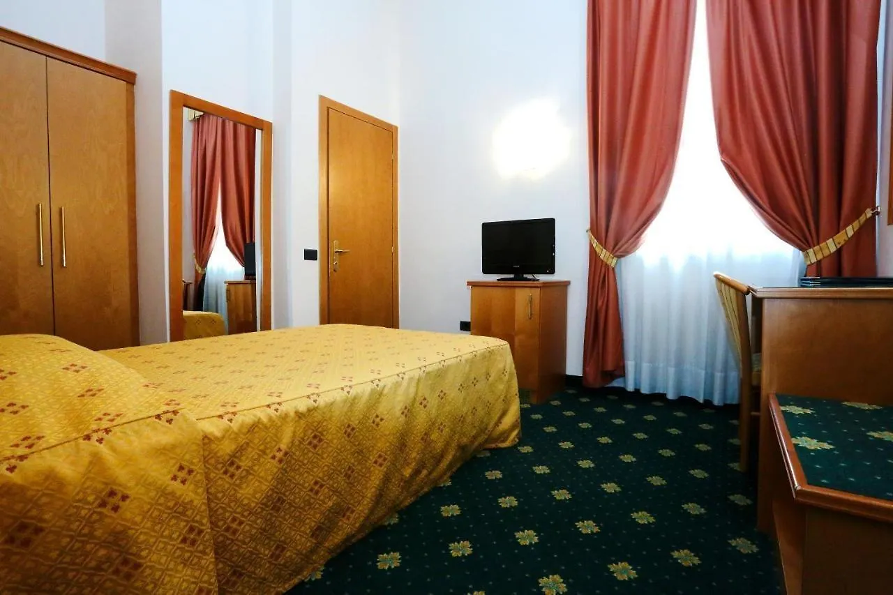 Hotel Estense Modena