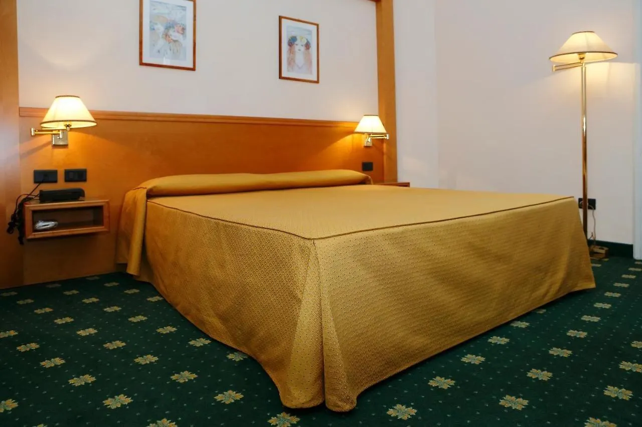 Hotel Estense Modena