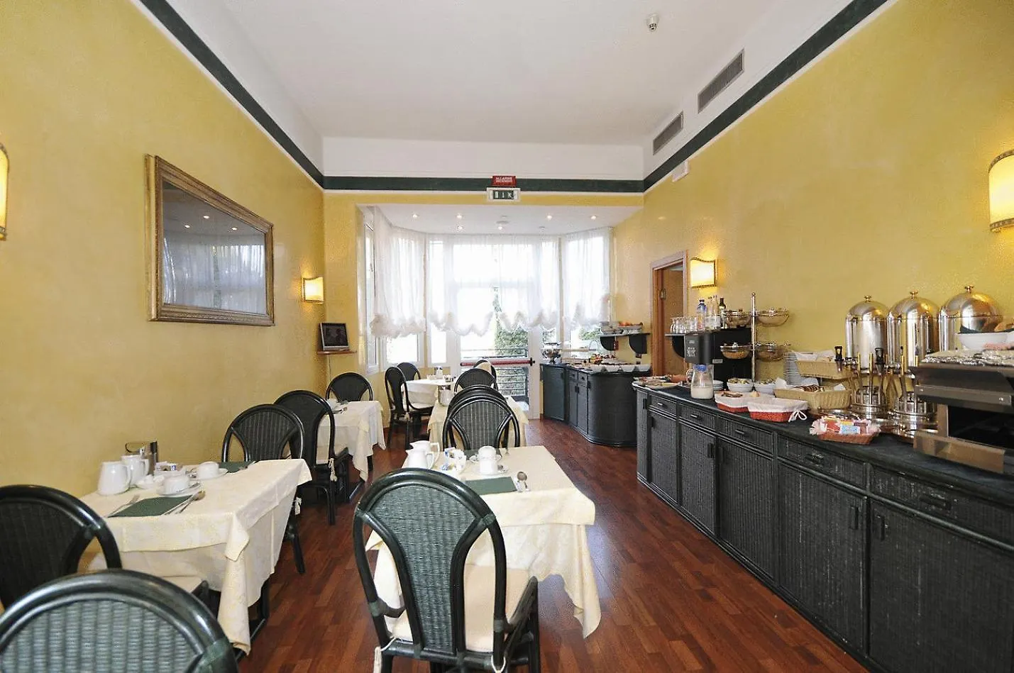 Hotel Estense Modena 3*,