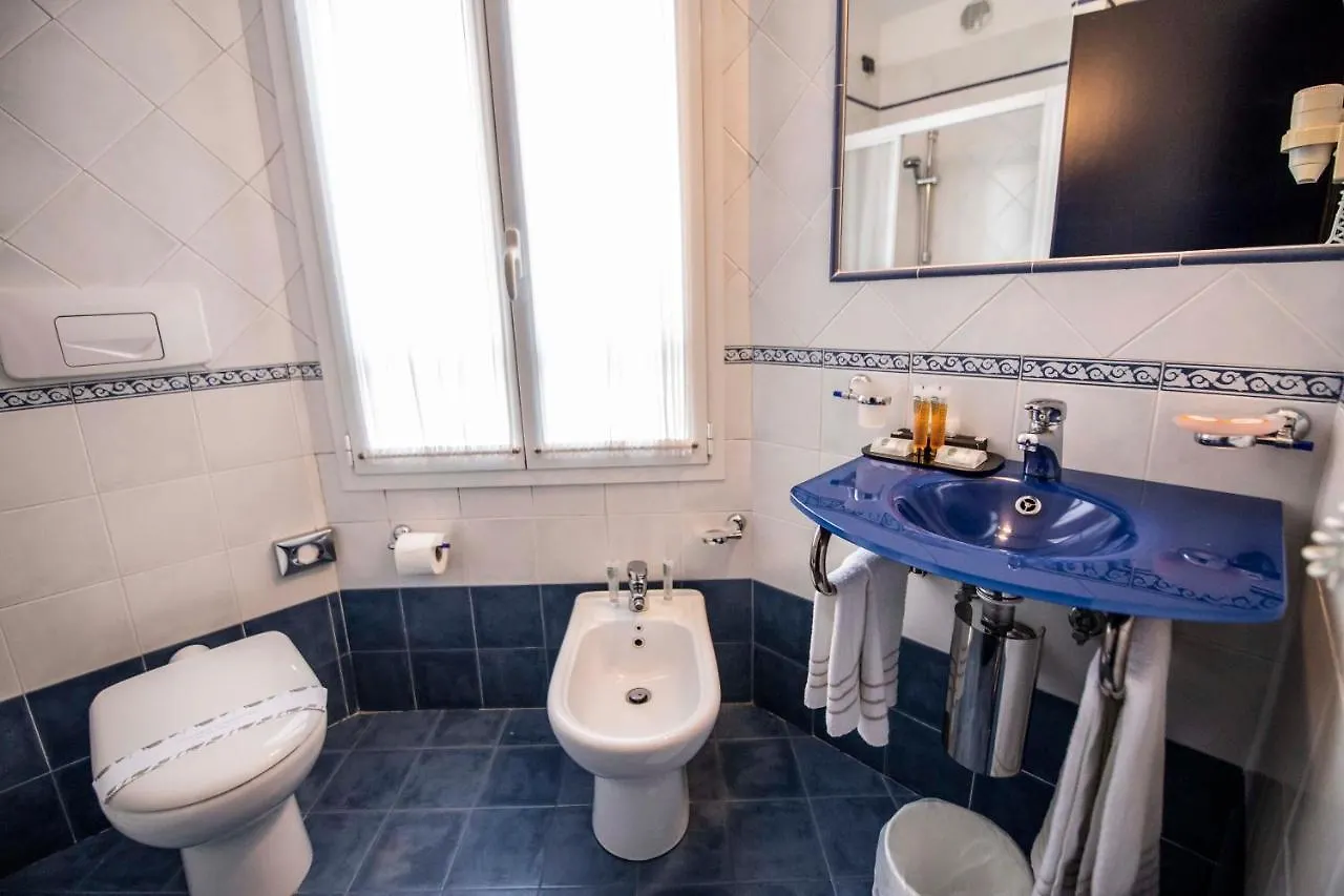 Hotel Estense Modena Italy