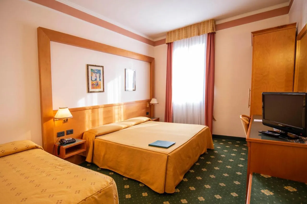 Hotel Estense Modena