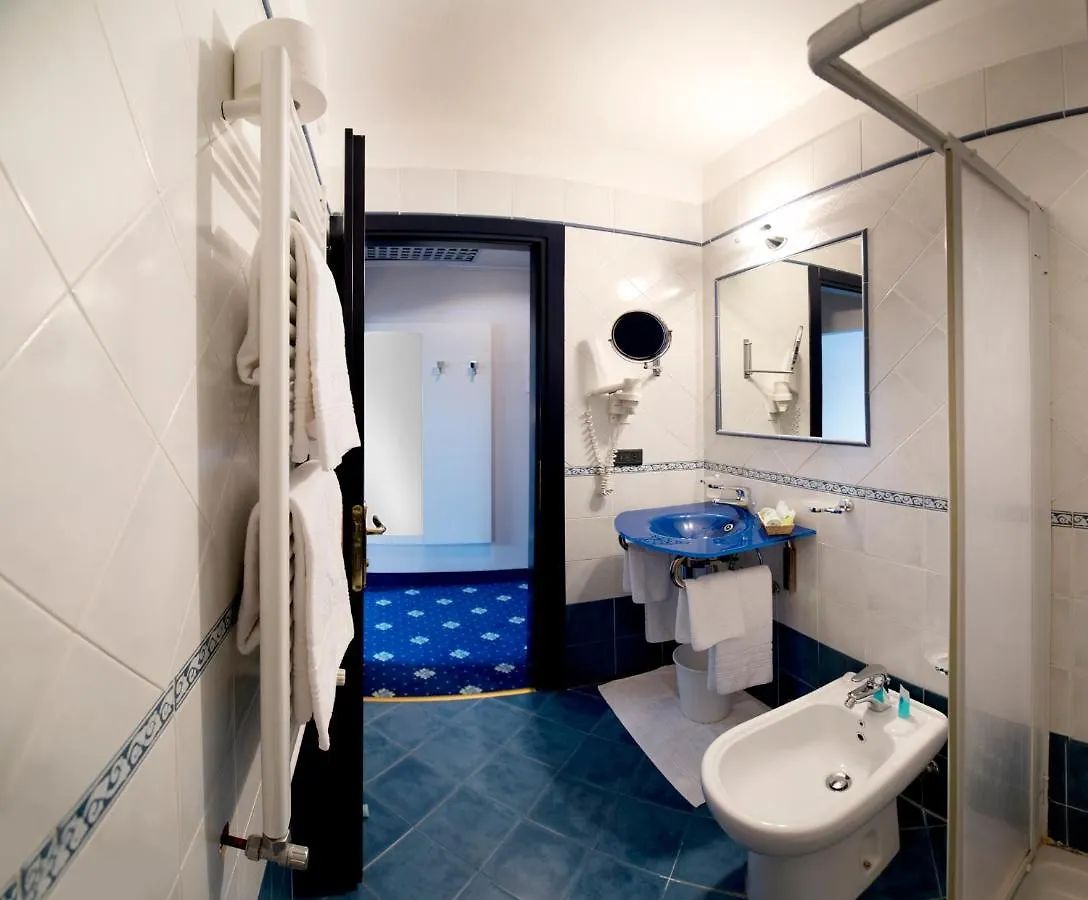 Hotel Estense Modena 3*,  Italy
