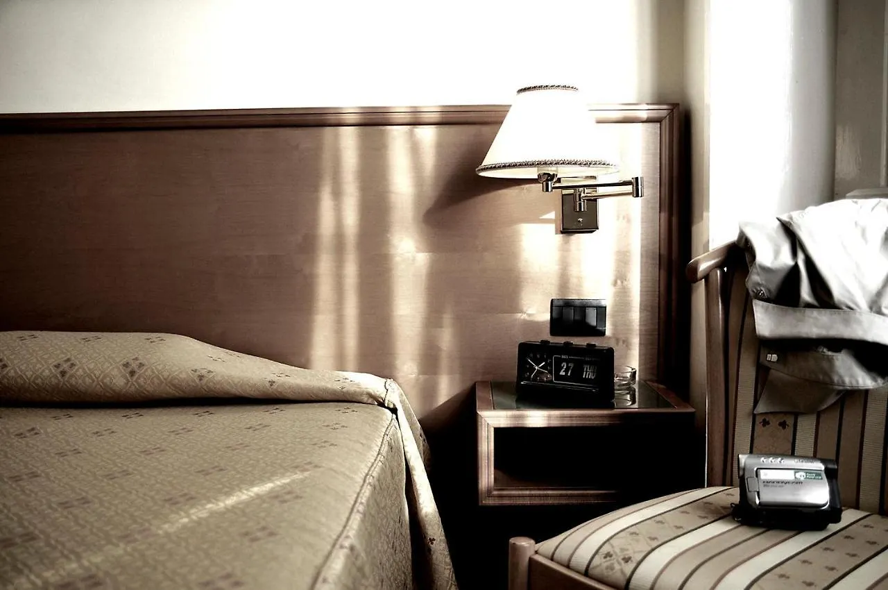 Hotel Estense Modena